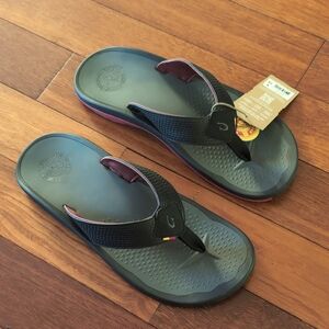Men's Black and Gray Flip Flops